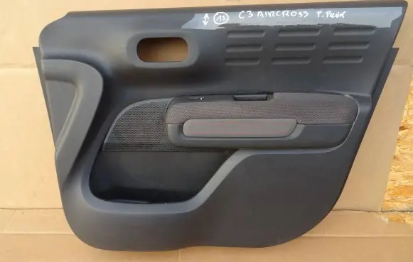 Citroen C3 Aircross Front door card panel trim