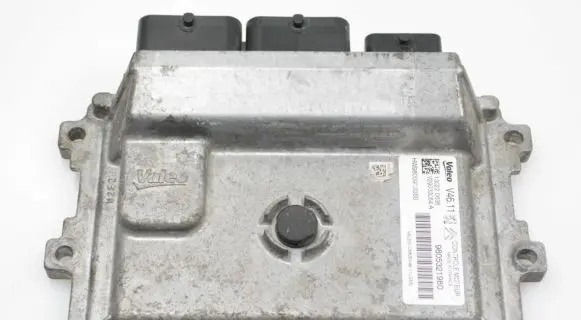 Peugeot 208 Engine control unit/module 9800913080