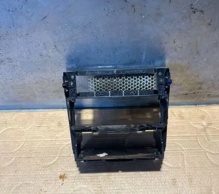 Mercedes-Benz C AMG W202 Radio/GPS head unit trim 2026890016