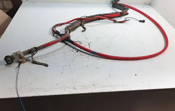 BMW 5 E60 E61 Positive cable (battery) 6927705 02231497