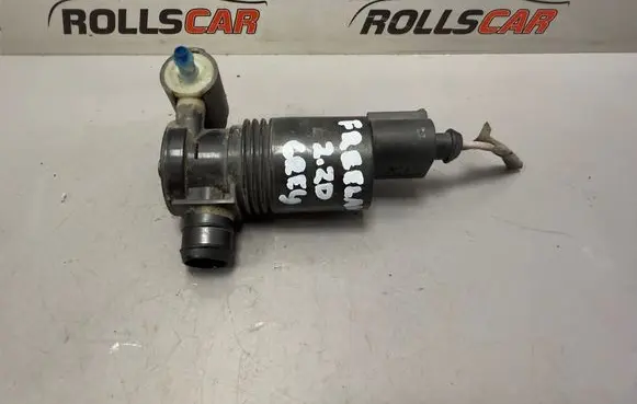 Land Rover Freelander 2 - LR2 Headlight washer pump 30095