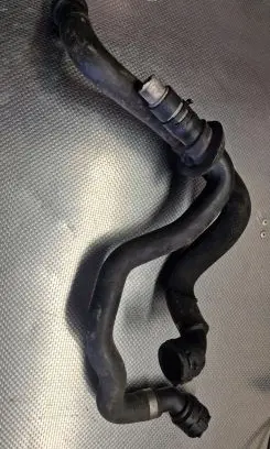 Audi A4 S4 B7 8E 8H Engine coolant pipe/hose 8E1819373R