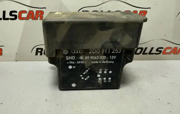 Volkswagen II LT Glow plug pre-heat relay 2D0911253