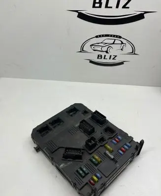 Peugeot 206 Comfort/convenience module 9655708380 S120104700L BSIS0200