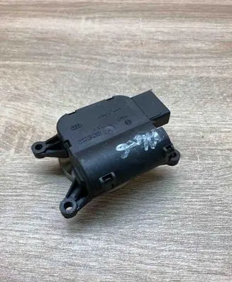Audi A4 S4 B6 8E 8H Air flap motor/actuator 8E1820511C 0132801302 USED