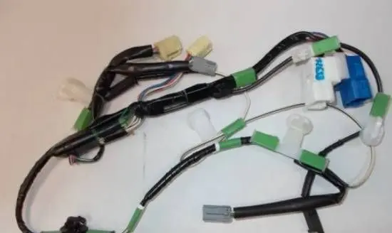 Toyota Corolla E120 E130 Tailgate/trunk wiring harness NE12639