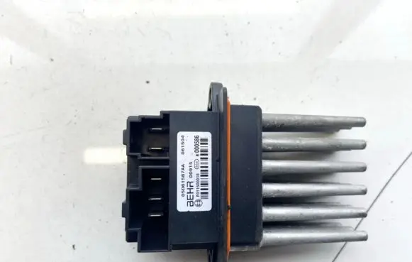 Chrysler Pacifica Heater blower motor/fan resistor 05061587aa 061504