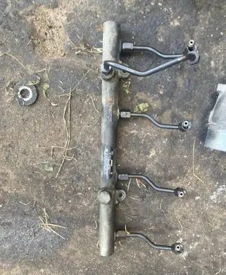 Mercedes-Benz E W211 Fuel main line pipe A6280700095 000951L2