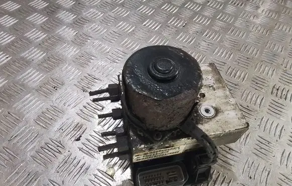 Chrysler 300M ABS Pump P047790884AE 04602253AC