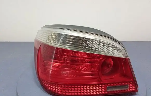 BMW 5 E60 E61 Rear/tail lights 7165737
