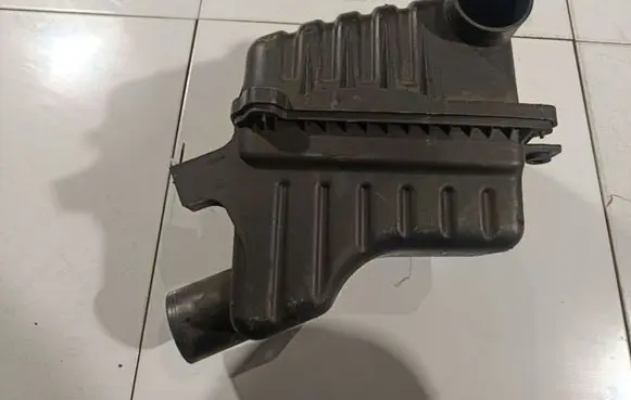 Opel Antara Air filter box 