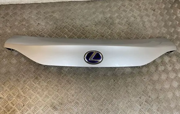 Lexus CT 200H Tailgate trim 7680176010 7681176010