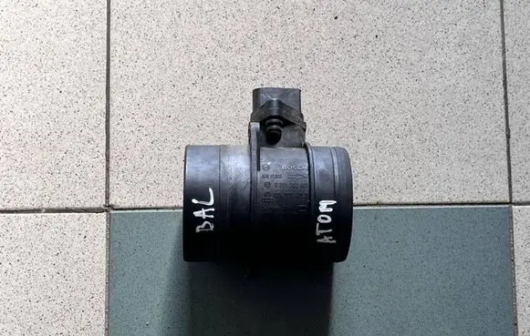 Audi A6 S6 C6 4F Mass air flow meter 074906461B 0281002461