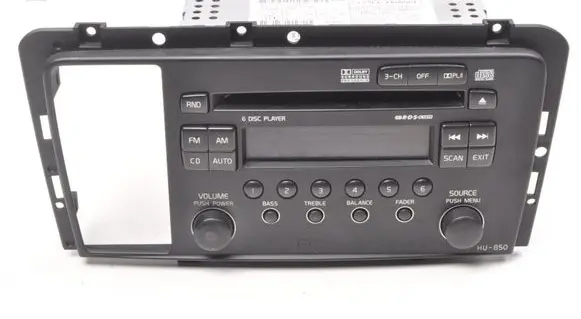 Volvo V70 Radio/CD/DVD/GPS head unit 30745813