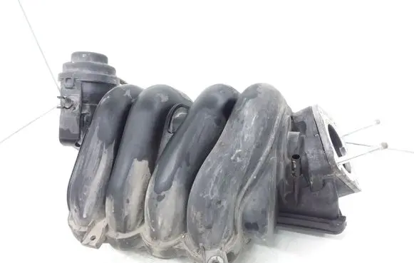 Honda CR-V Intake manifold 17100PNCJ0