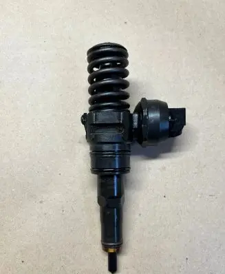 Audi A4 S4 B6 8E 8H Fuel injector 0414720037 036130073aj