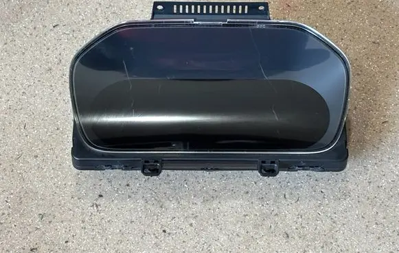 Volvo XC40 Speedometer (instrument cluster) 32356075