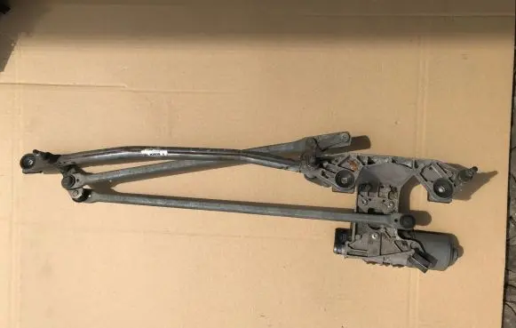 Ford Focus C-MAX Front wiper linkage and motor 3M5117504AE