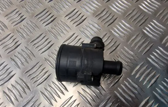 Volkswagen PASSAT B8 Electric auxiliary coolant/water pump 5G0965209