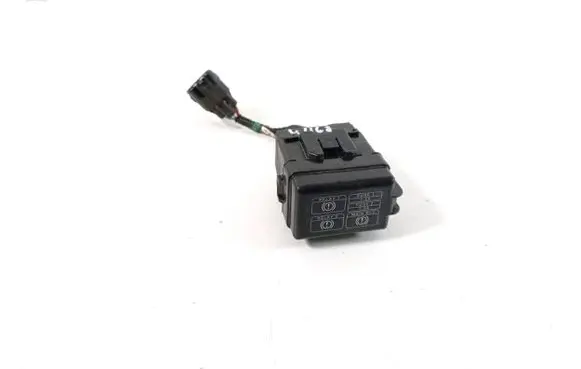 Mitsubishi Eclipse Cross Fuse module 8565A162