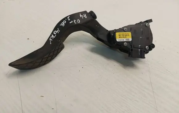 Audi A4 S4 B7 8E 8H Accelerator throttle pedal 8E1723523G 6PV00837500