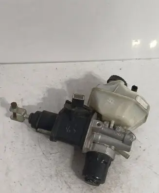Mercedes-Benz CLS C219 Master brake cylinder A0004300312 044042031213329