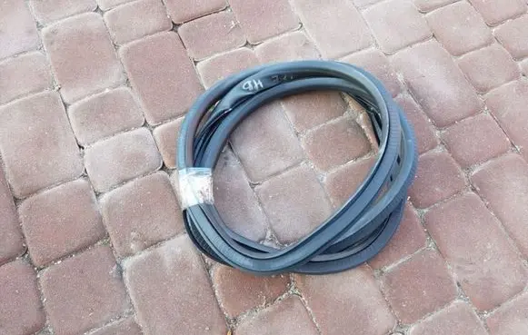 Opel Insignia A Rubber seal loading door 32TYS