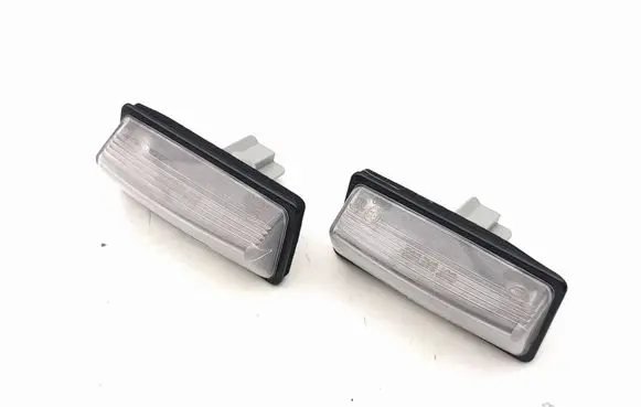 Nissan Leaf II (ZE1) Number plate light