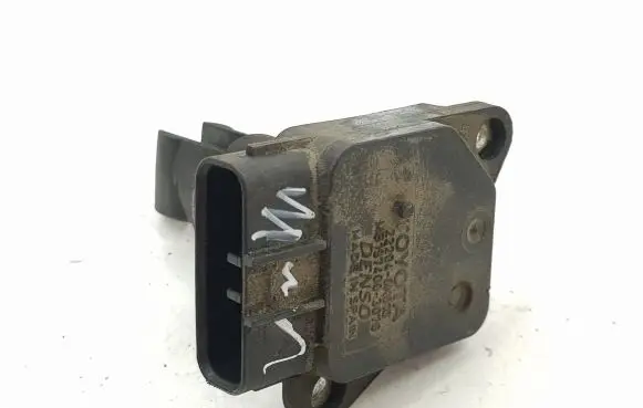 Toyota Avensis T250 Mass air flow meter 222040N010