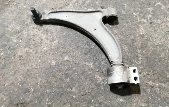 Opel Insignia A Front lower control arm/wishbone