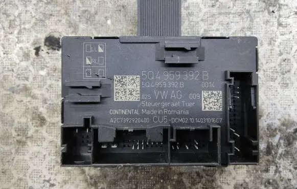 Skoda Octavia Mk3 (5E) Door control unit/module 5Q4959392B A2C7392920400
