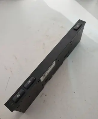 BMW 5 E39 Seat heating switch 61318373712