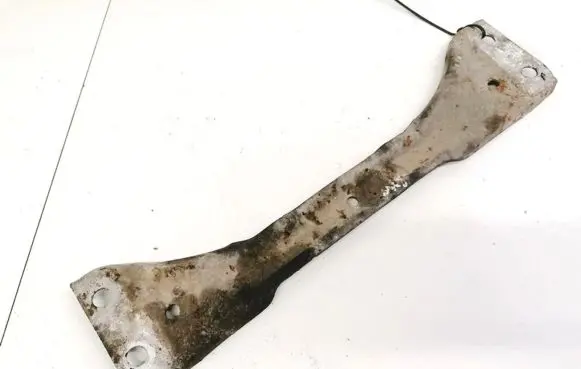 Volkswagen Caddy Engine mounting bracket