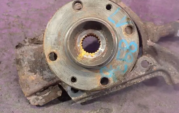 Fiat Seicento/600 Front wheel hub spindle knuckle 