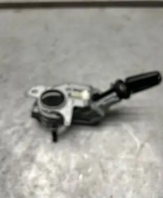 Opel Zafira B Ignition lock 2421430