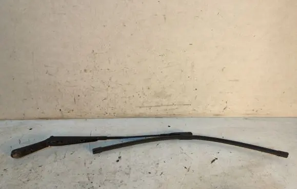 Audi A6 C7 Windshield/front glass wiper blade 4G2955407B