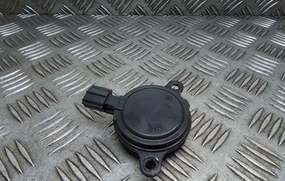 Lexus RX 450H Camshaft position sensor