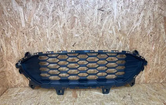 Front bumper upper radiator grill