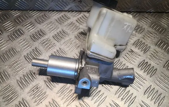 Mercedes-Benz GLK (X204) Master brake cylinder A2044300002 2044300002