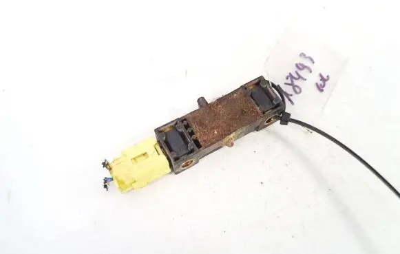 Nissan Almera Tino Airbag deployment crash/impact sensor 98831bu200