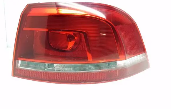 Volkswagen PASSAT B7 Rear/tail lights 3AF945096C