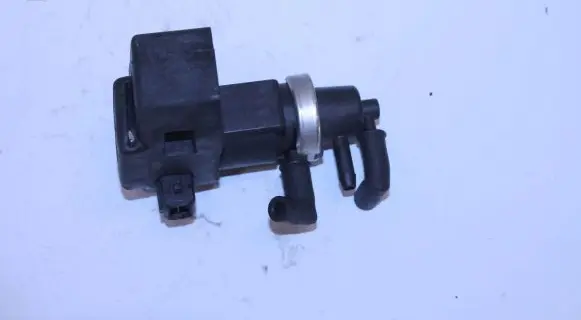 Audi A6 S6 C5 4B Turbo solenoid valve 059906629 PX0425223