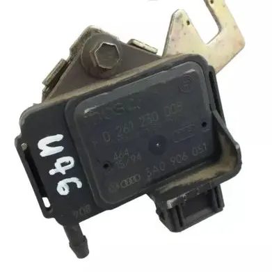 Volkswagen PASSAT B4 Air pressure sensor 3A0906051 0261230008