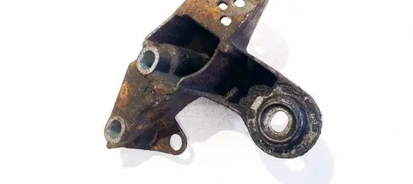 Audi A4 S4 B5 8D Engine mounting bracket 8D0199351H