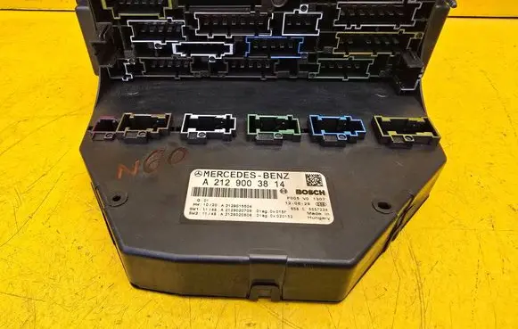 Mercedes-Benz E W212 Fuse module A2129003814 A2129020706 A2129020806