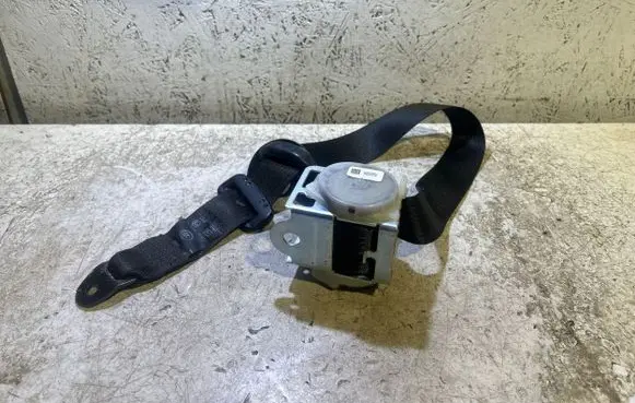 Dodge Challenger Rear seatbelt 2434234 5UZ23DX9AC SS209302