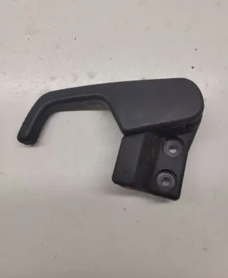 Volkswagen PASSAT B4 Engine bonnet (hood) release handle 3A1823533