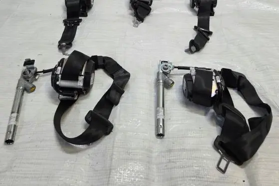 Opel Crossland X Front seatbelt PASY