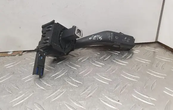 Volkswagen Jetta V Wiper control stalk 1K0953519L