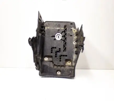 Battery box tray
